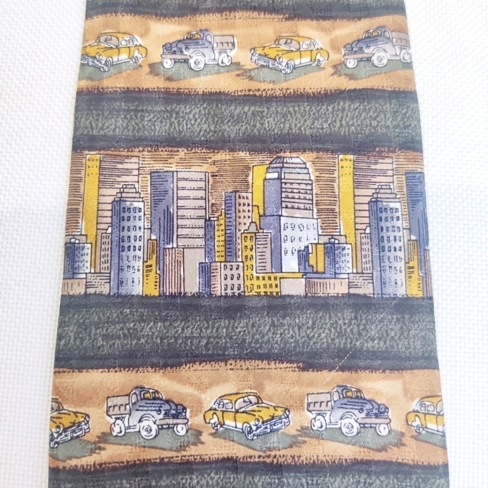Structure Silk Tie w/ Cityscape & Antique Trucks & Cars Skyscrapers Buildings